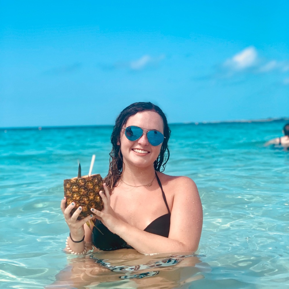 Meet your Posher, Brooke